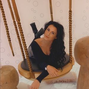 Meet your Posher, Megan